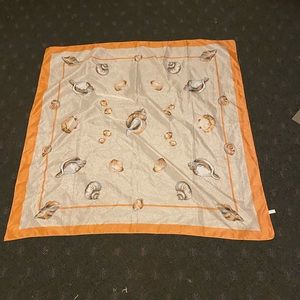 Avon Seashell headscarf